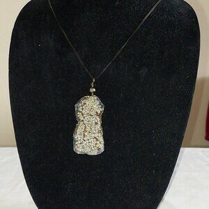 32" necklace with 2" pendant